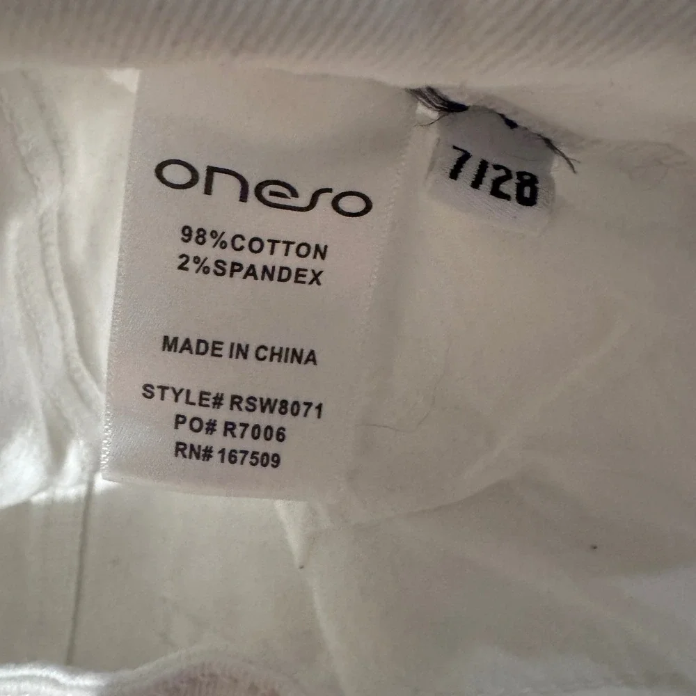 NWOT Oneso Crispy White Wide Leg High Rise Flare Jeans RSW8071 Size 7/28 Classic